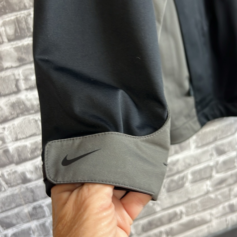 ‎Nike - Picture 6 of 11
